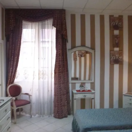 Le Tre Stelle Гостевой дом