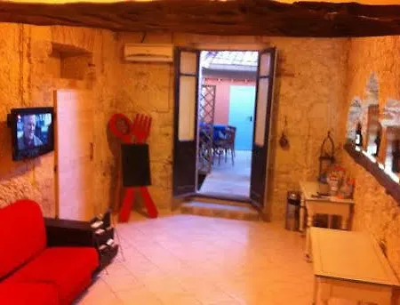 Le Tre Stelle בית הארחה 2*